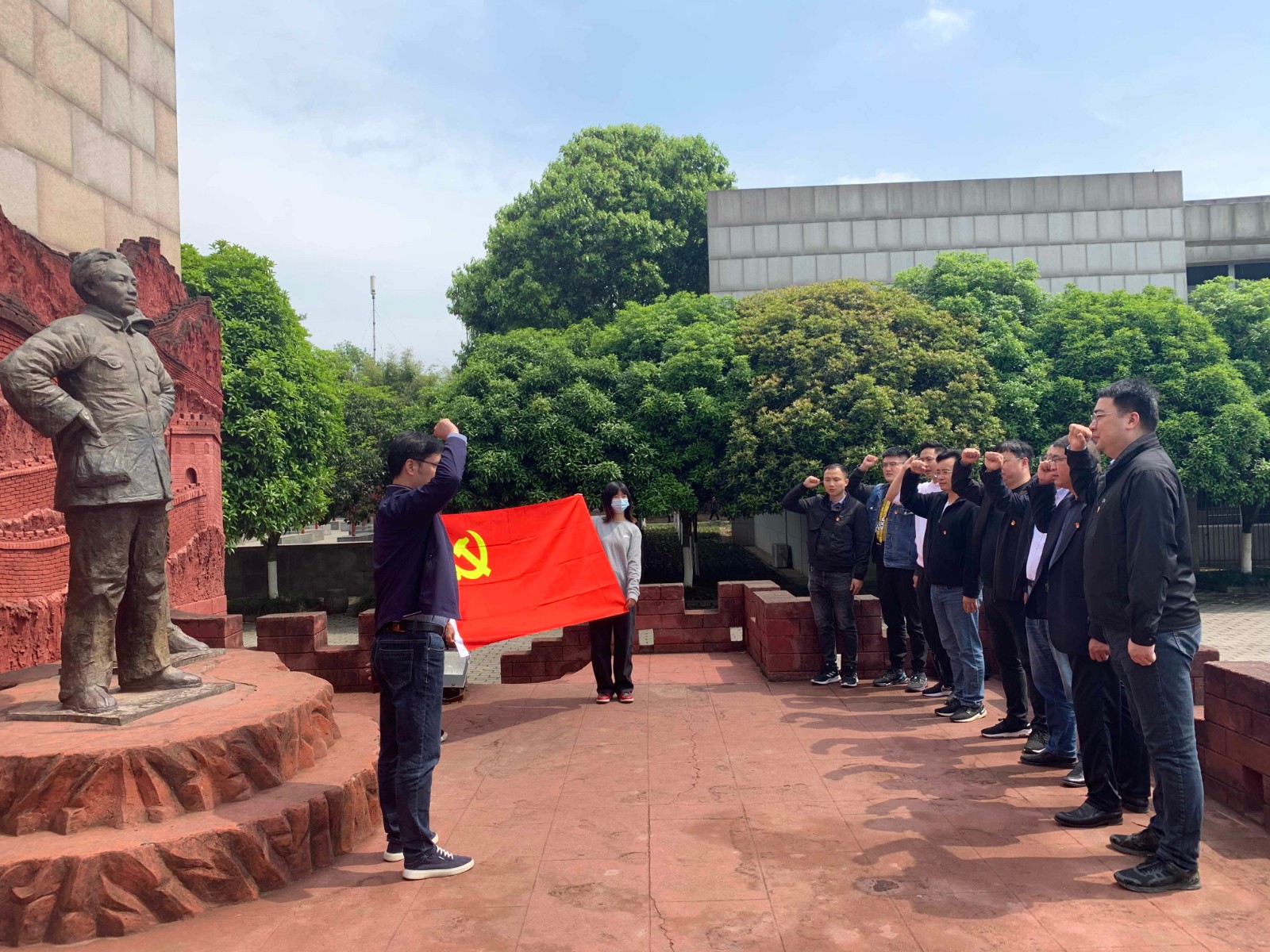 1649131566613020.jpg 1649131566613020.jpg