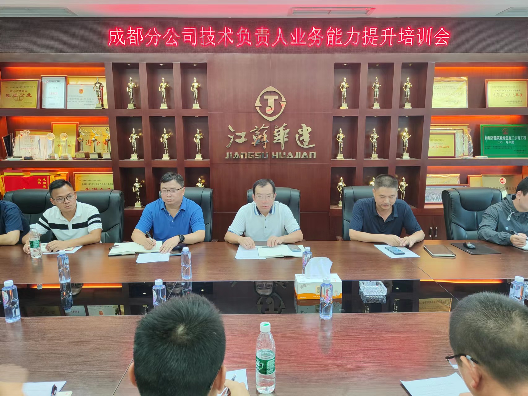 1690969522418342.jpg 1690969522418342.jpg